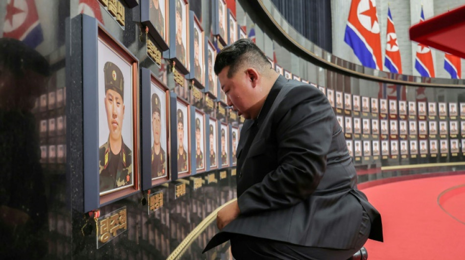Kim Jong Un décore ses soldats déployés en soutien de la Russie contre l'Ukraine