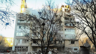 Ukraine: 26 morts dans une frappe russe, un plan américain prévoit la cession de territoires à Moscou