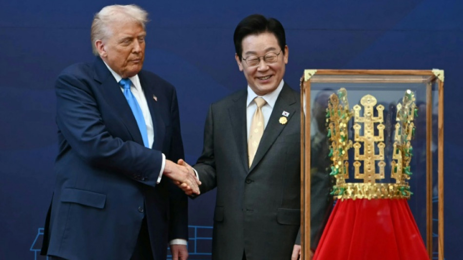 Trump anuncia que aumentar&aacute; tarifas para produtos da Coreia do Sul em 25%