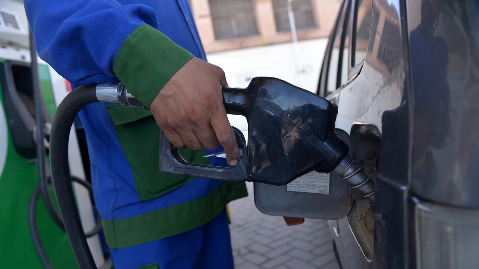 Pronto decreto, proroga taglio accise diesel fino al 10 settembre
