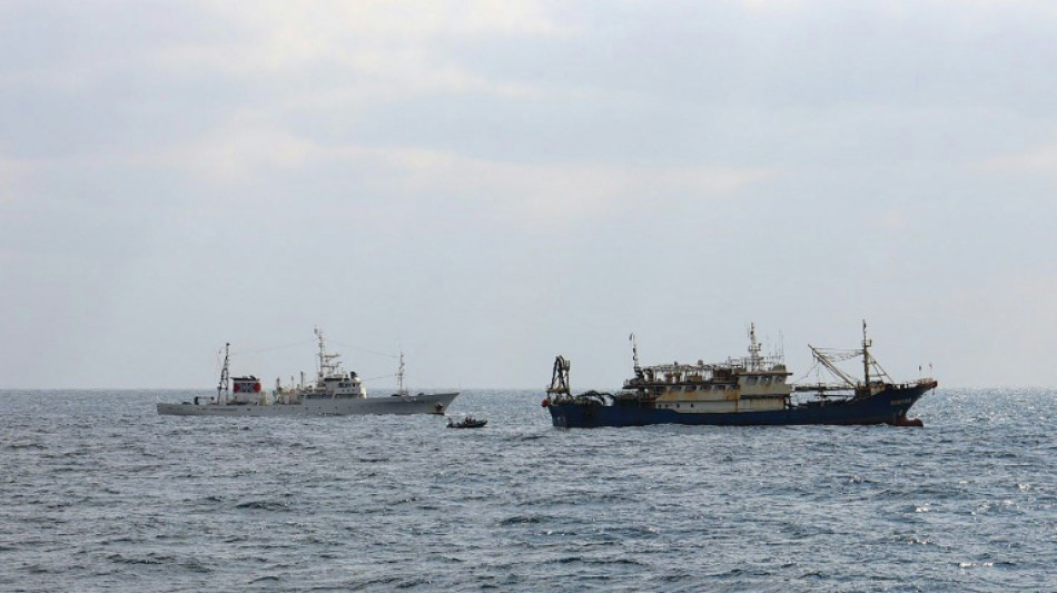 Jap&atilde;o apreende barco pesqueiro chin&ecirc;s e det&eacute;m seu capit&atilde;o