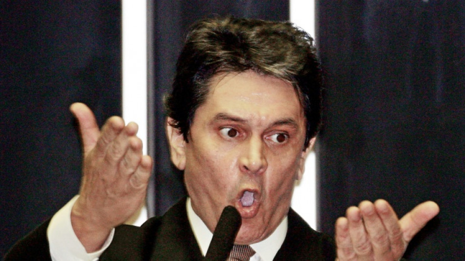 Unterst&uuml;tzer von Brasiliens Pr&auml;sident Bolsonaro feuert Granaten auf Polizei 