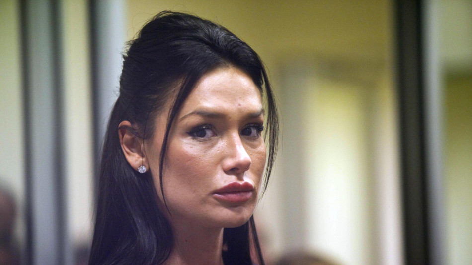 Minetti, 'notizie false su di me, lesa la mia reputazione'