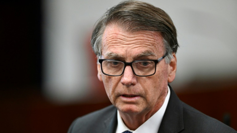 Face aux juges, Bolsonaro nie toute velléité putschiste