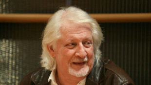 Chanson "Delphine" de Patrick S&eacute;bastien: plainte de la pr&eacute;sidente de France T&eacute;l&eacute;, soutien du gouvernement