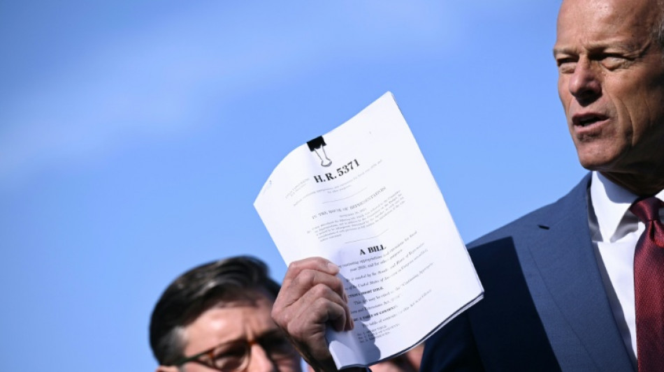 W.House says firings 'imminent' as plan to reopen govt collapses