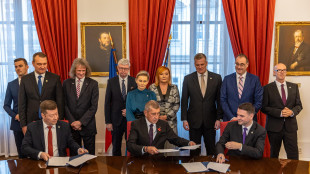 Accordo di coalizione a Praga, sar&agrave; governo di destra e anti-Ue