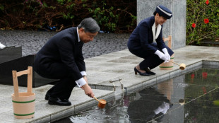 El emperador de Japón visita la isla de Iwo Jima para marcar el 80º aniversario de la Segunda Guerra Mundial