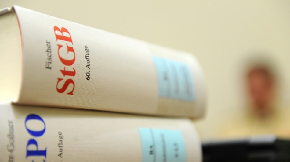 Elternpaar soll Neugeborenes get&ouml;tet haben: Mordprozess in Bielefeld begonnen