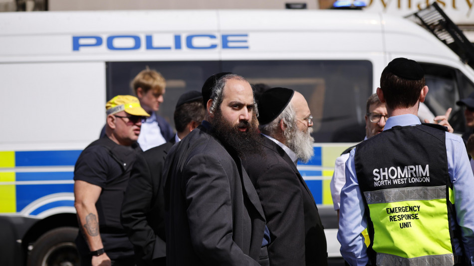 Israele dopo l'attacco a Londra, 'basta parole, Gb deve agire'