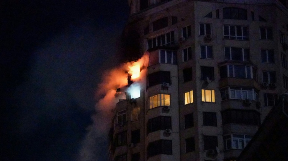 Russia resumes strikes on freezing Ukrainian capital