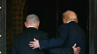 Trump faz advert&ecirc;ncias a Hamas e Ir&atilde; ap&oacute;s se reunir com Netanyahu