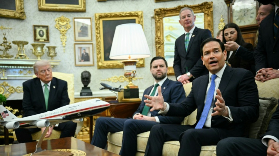 EUA aumenta press&atilde;o sobre Cuba enquanto ilha luta contra apag&atilde;o em massa
