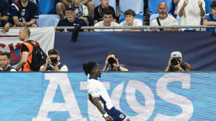 Calcio: al Bologna il giovane attaccante inglese Rowe