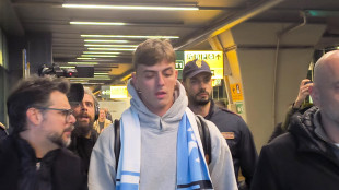 Calcio: visite mediche per Maldini, poi la firma con la Lazio