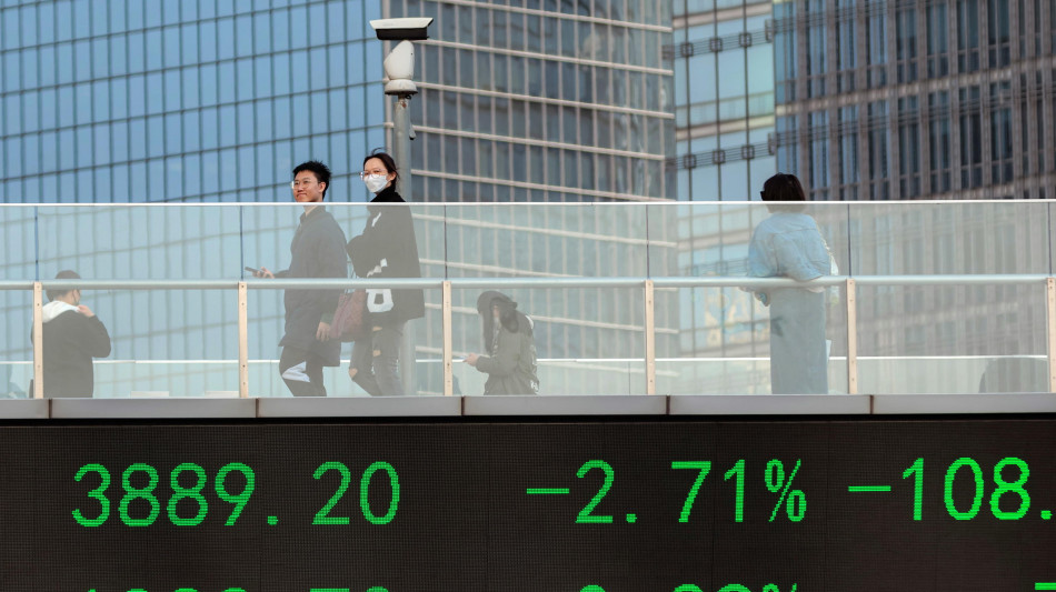 Borsa: l'Asia pesante in attesa dei dati Usa, future in calo