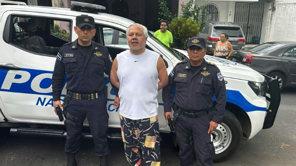 Detenido en El Salvador abogado crítico de Bukele, acusado de "lavado de dinero"