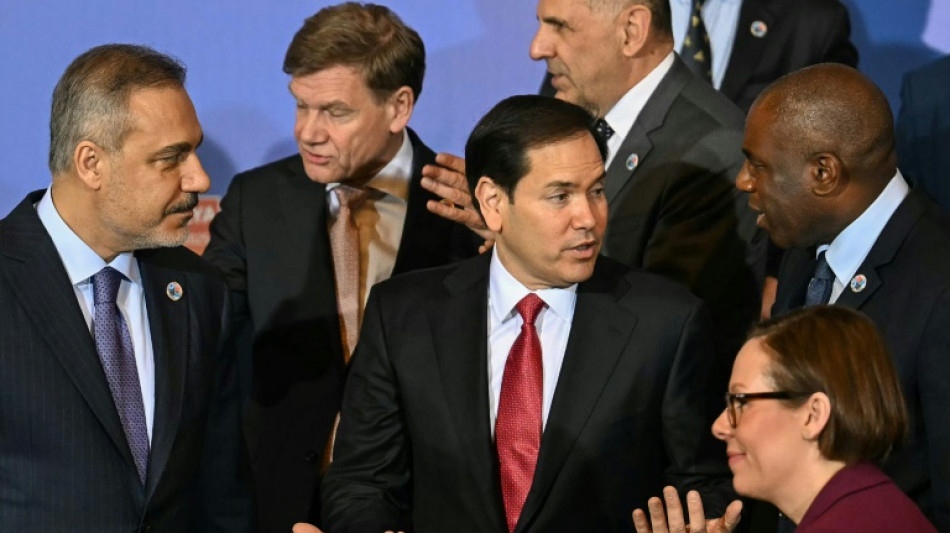 La delegación rusa llegó a Estambul para las negociaciones con Ucrania, según la prensa estatal