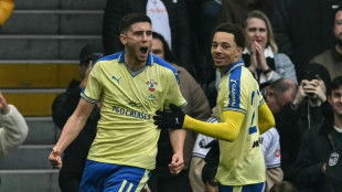 Sunderland e Fulham caem nas oitavas de final da Copa da Inglaterra