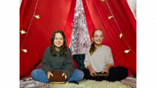 Vorlesefreude im Advent: Studienkreis startet "Leselust 2025"